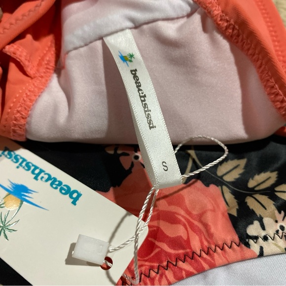 Beachsissi Coral and Floral Bottom Women's Swim Set Tankini - Picture 7 of 10